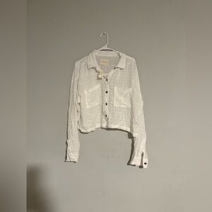 NWT CUTE BUTTON UP CROPPED SHIRT FROM AEROPOSTALE